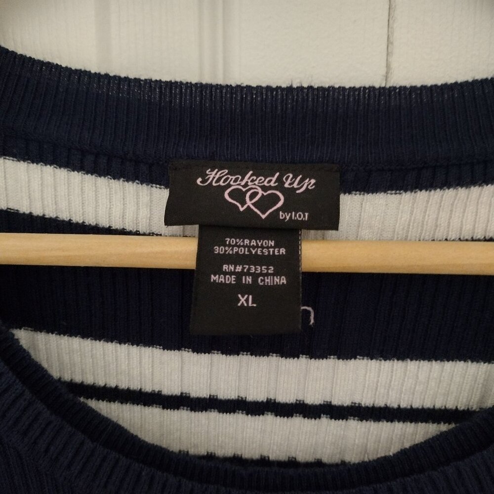 Hooked Up by IOI XL Navy White Striped Ribbed Knit Sweater NWOT Long Sleeve Top - Picture 2 of 8